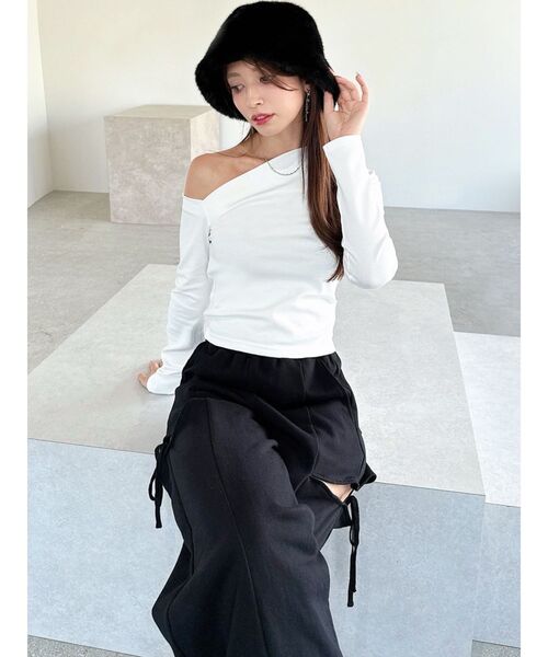 RESEXXY（リゼクシー）の「ワンショルネックTシャツ（Tシャツ/カットソー・レディース・ブラック/ホワイト/ピンク・FREE）」の11枚目の写真