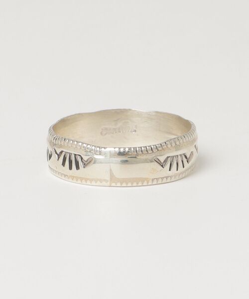 Indian Jewelry（インディアンジュエリー）の「INDIAN JEWELRY ‐ RING 98（リング・メンズ・シルバー・10）」の2枚目の写真
