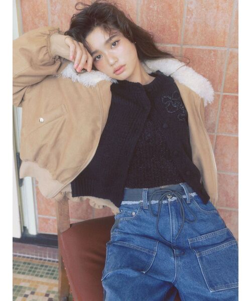 CALNAMUR(カルナムール)の「ファーカラーバルーンブルゾン(ブルゾン・レディース・ベージュ/ブラック/カーキ・FREE)」の9枚目の写真