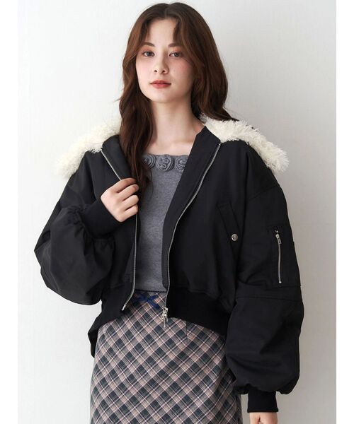 CALNAMUR(カルナムール)の「ファーカラーバルーンブルゾン(ブルゾン・レディース・ベージュ/ブラック/カーキ・FREE)」の18枚目の写真