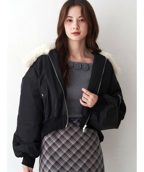 CALNAMUR(カルナムール)の「ファーカラーバルーンブルゾン(ブルゾン・レディース・ベージュ/ブラック/カーキ・FREE)」の19枚目の写真