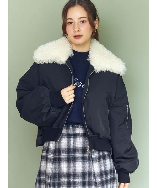 CALNAMUR(カルナムール)の「ファーカラーバルーンブルゾン(ブルゾン・レディース・ベージュ/ブラック/カーキ・FREE)」の2枚目の写真