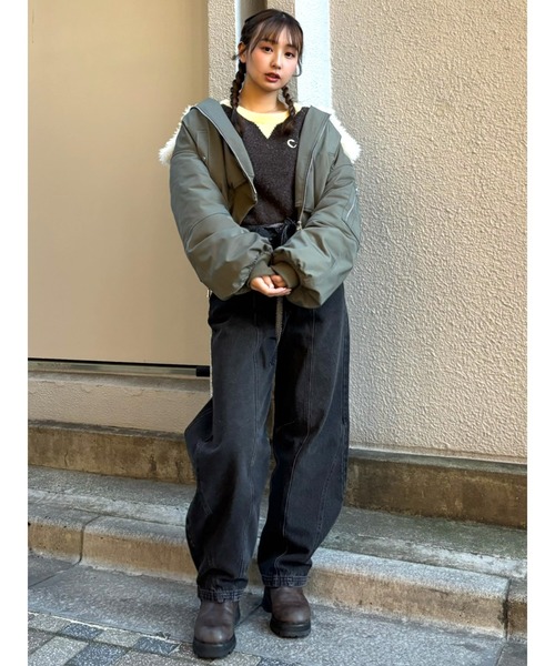 CALNAMUR(カルナムール)の「ファーカラーバルーンブルゾン(ブルゾン・レディース・ベージュ/ブラック/カーキ・FREE)」の6枚目の写真