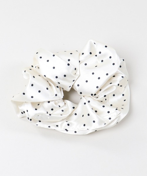 SPINNS（スピンズ）の「サテンシュシュ/ドット/水玉柄/NEO森ガール（シュシュ・レディース・ブラック/アイボリー・ONESIZE）」の12枚目の写真