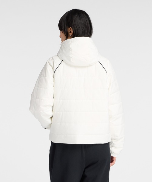 NEW BALANCE（ニューバランス）の「パデッドショートレングスジャケット（ブルゾン・レディース・ブラック/オフホワイト・SMALL/MEDIUM/LARGE/X-LARGE）」の4枚目の写真