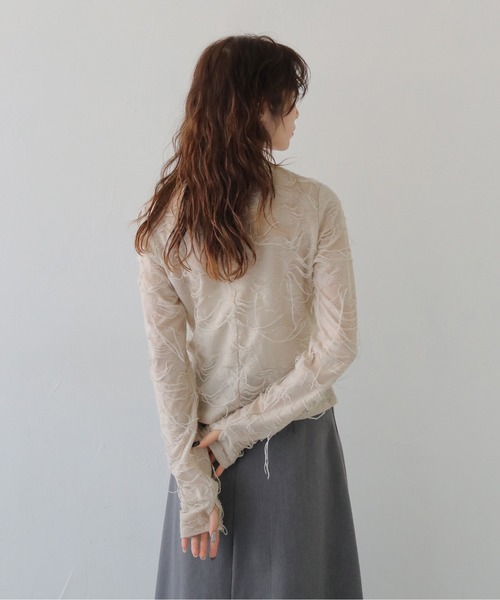 CLEIO（クレイオ）の「【CLEIO】花ジャガードシアートップス FLOWER JACQUARD SHEER TOPS/980-14601（Tシャツ/カットソー・レディース・ブラック/ライトベージュ・FREE）」の4枚目の写真