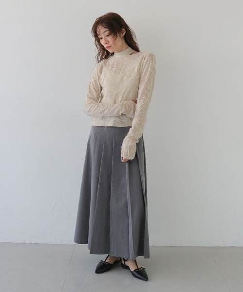 CLEIO(クレイオ)の「【CLEIO】花ジャガードシアートップス FLOWER JACQUARD SHEER TOPS/980-14601(Tシャツ/カットソー・レディース・ブラック/ライトベージュ・FREE)」の18枚目の写真