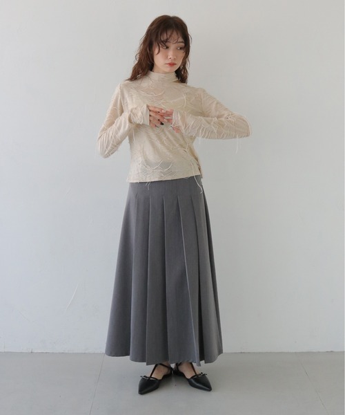CLEIO(クレイオ)の「【CLEIO】花ジャガードシアートップス FLOWER JACQUARD SHEER TOPS/980-14601(Tシャツ/カットソー・レディース・ブラック/ライトベージュ・FREE)」の17枚目の写真