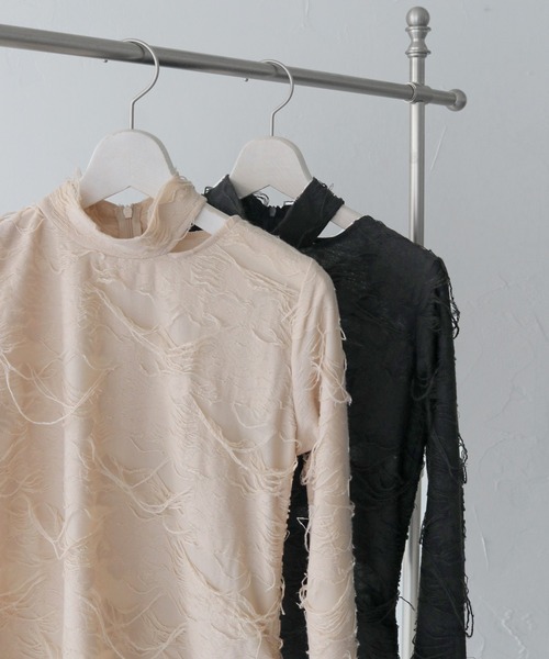CLEIO(クレイオ)の「【CLEIO】花ジャガードシアートップス FLOWER JACQUARD SHEER TOPS/980-14601(Tシャツ/カットソー・レディース・ブラック/ライトベージュ・FREE)」の20枚目の写真
