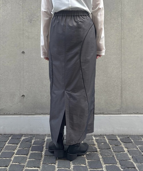 &g'aime(アンジェム)の「【&g'aime】カーブラインシャンブレースカート Curve Line Chambray Skirt(スカート・レディース・チャコールグレー/パープル・FREE)」の8枚目の写真