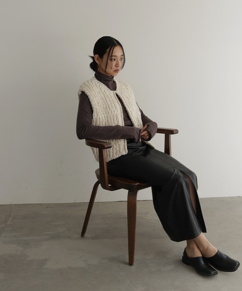 美品 アドーア 24SS ミックスパターンニット ベスト ブラック 38 美品 アドーア 24SS ミックスパターンニット ベスト ブラック 38