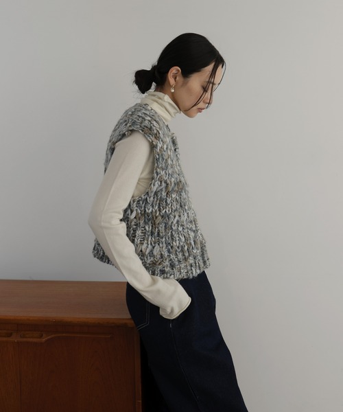 hellam（へラム）の「ミックスニットベスト（ベスト・レディース・アイボリー/ブルー・FREE）」の12枚目の写真