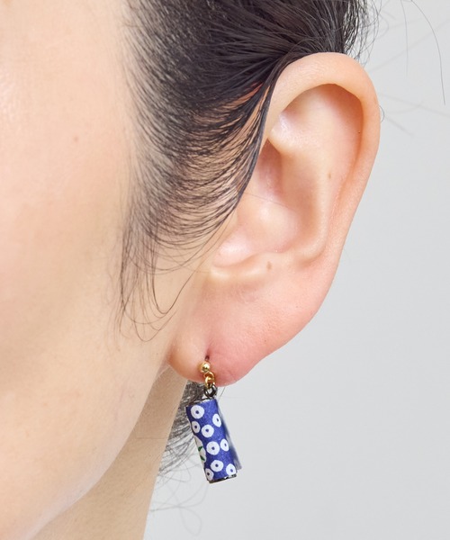gargle(ガーグル)の「gargle ガーグル:JAPANシリーズ でんでん万華鏡 ピアス(ピアス(両耳用)・レディース・レッド/ネイビー・FREE)」の4枚目の写真