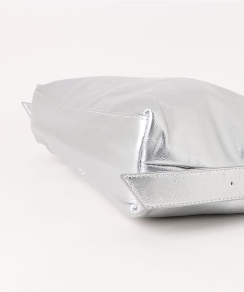 Burner(バーナー)の「【OKUOKU 0909】チャーム付き ワンショルダーバッグ oku-bag-31-39(ショルダーバッグ・レディース・シルバー・FREE)」の3枚目の写真