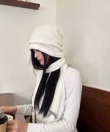 LADY LIKE（レディライク）の「【秋冬新作】細マフラー付きピンドット柄ニット帽（ニットキャップ/ビーニー）」