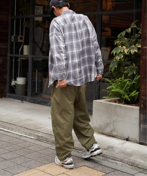 BEVERLY HILLS POLO CLUB（ビバリーヒルズポロクラブ）の「BEVERLY HILLS POLO CLUB TRルーズシルエットシャツ（シャツ/ブラウス・レディース・ブラック/サックスブルー/イエロー系/オレンジ系/グリーン系/グレー・M）」の13枚目の写真