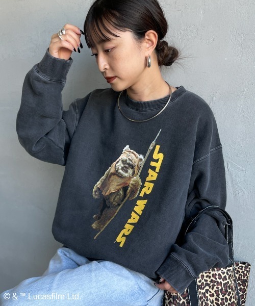 GOOD ROCK SPEED（グッドロックスピード）の「[GOOD ROCK SPEED/グッドロックスピード] 別注 / STAR WARS / EWOK / プリントスウェット / ディズニー（スウェット・レディース・チャコールグレー・M/XL/L）」の2枚目の写真