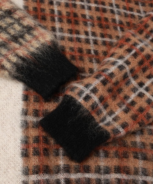 CULLNI（クルニ）の「CULLNI for DAKS LONDON Asymmetrical Mohair Shaggy Pullover Knit（ニット/セーター・メンズ・ブラック×ブラック/チャコール/チェック/ブラック×ベージュ・0/1/2）」の15枚目の写真