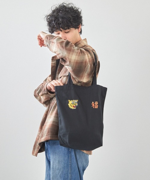 ミマ（ミマ）の「【ミマ】スーベニア刺繍トートバッグ（トートバッグ・メンズ・アイボリー/ブラック/カーキ・FREE）」の8枚目の写真