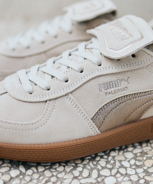 PUMA（プーマ）の「PALERMO PREMIUM METALLIC　404021-01（スニーカー・メンズ・ベージュ・27.0cm/26.5cm/26.0cm/25.5cm/29.0cm/28.5cm/24.0cm/23.5cm/23.0cm/22.5cm/28.0cm/27.5cm/25.0cm/24.5cm）」の4枚目の写真