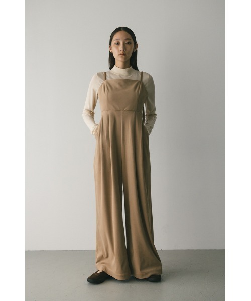 STYLEMIXER(スタイルミキサー)の「ワイドタックベロアロンパース(つなぎ/オールインワン・レディース・ベージュ/ネイビー・SMALL/MEDIUM)」の3枚目の写真