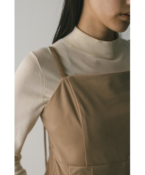 STYLEMIXER(スタイルミキサー)の「ワイドタックベロアロンパース(つなぎ/オールインワン・レディース・ベージュ/ネイビー・SMALL/MEDIUM)」の4枚目の写真