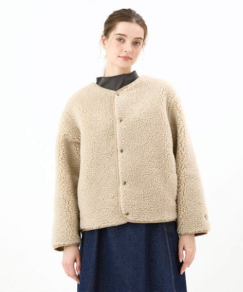 ORCIVAL（オーシバル）の「ORCIVAL | ボアフリース ノーカラーブルゾン WOMEN（ノーカラージャケット・レディース・ベージュ/オフホワイト・1）」の21枚目の写真