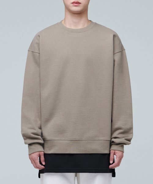 MUSINSA STANDARD（ムシンサスタンダード）の「レイヤードクルーネック長袖Tシャツ_ロング丈 [ブラック]（Tシャツ/カットソー・メンズ・その他・SMALL/MEDIUM/LARGE/X-SMALL）」の3枚目の写真