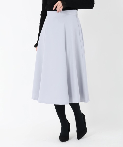 STRAWBERRY-FIELDS（ストロベリーフィールズ）の「プルックツイル_2タックフレアスカート（スカート・レディース・ベージュ/グレー/ブラック/ライトブルー・2）」の4枚目の写真