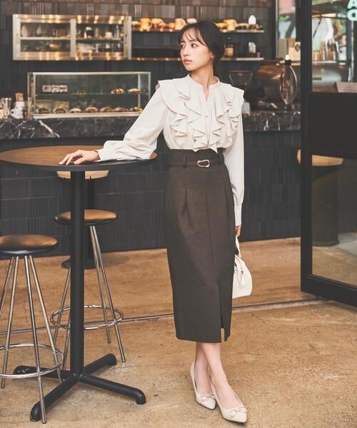 SWINGLE（スウィングル）の「日本製センタースリットタイトスカート（スカート・レディース・ライトグレー/ネイビー/ブラウン・SMALL/MEDIUM）」の5枚目の写真