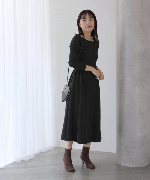 La TOTALITE(ラトータリテ)の「フィットフレアニットワンピース(ワンピース・レディース・ブラック/ボルドー/グリーン・FREE)」の18枚目の写真