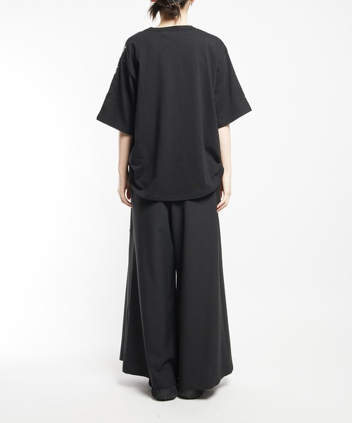 gomme(ゴム)の「パルテノンサイドタックT(Tシャツ/カットソー・レディース・グレー/ブラック/ホワイト・MEDIUM)」の13枚目の写真