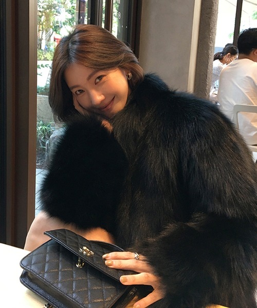 LAFFMO（ラフモ）の「フェイクファーコート（その他アウター・レディース・ホワイト/モカ/ベージュ/グレー/ブラック・F）」の19枚目の写真