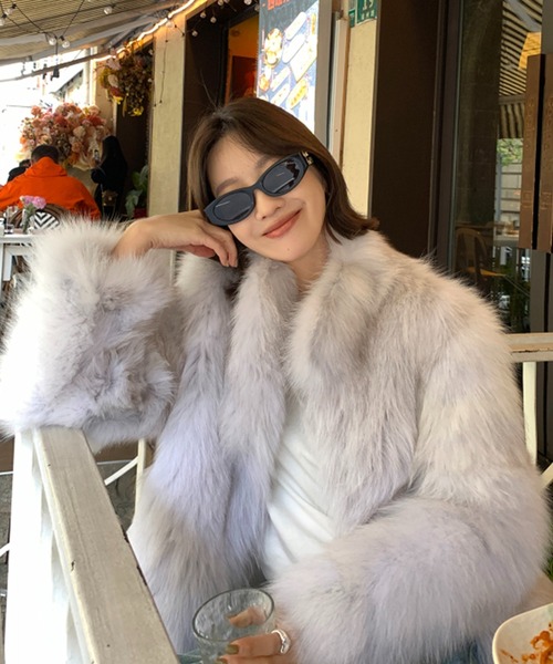 LAFFMO（ラフモ）の「フェイクファーコート（その他アウター・レディース・ホワイト/モカ/ベージュ/グレー/ブラック・F）」の20枚目の写真