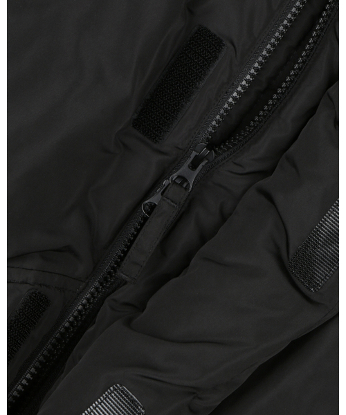 BESLOW(ビースロー)の「MINIMAL MOUNTAIN DOWN PARKA BLACK(ダウンジャケット/コート・メンズ・その他・MEDIUM/LARGE)」の5枚目の写真