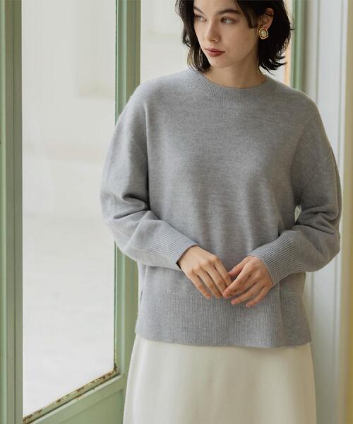 OPAQUE.CLIP（オペークドットクリップ）の「きらきらクルーミドルゲージニット【洗濯機OK】（ニット/セーター・レディース・ネイビー/ブラウン系/レッド系1/グレー・38/40/42）」の7枚目の写真