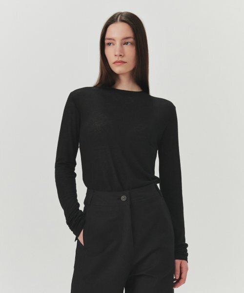 LEVAR(レバー)の「Layered Long Sleeve T-shirt - Black(Tシャツ/カットソー・レディース・ブラック・FREE)」の1枚目の写真