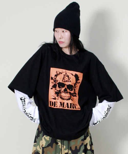 DEMARC(ドゥマーク)の「スカルストリートグラフィックダブルスリーブTシャツブラック(Tシャツ/カットソー・レディース・その他・MEDIUM/LARGE)」の7枚目の写真