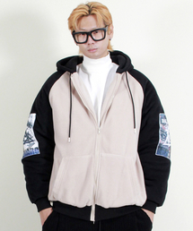 DEMARC（ドゥマーク）の「オーバーサイズ配色グラフィックフリースダウンフードジャケットブラック（ダウンジャケット/コート）」