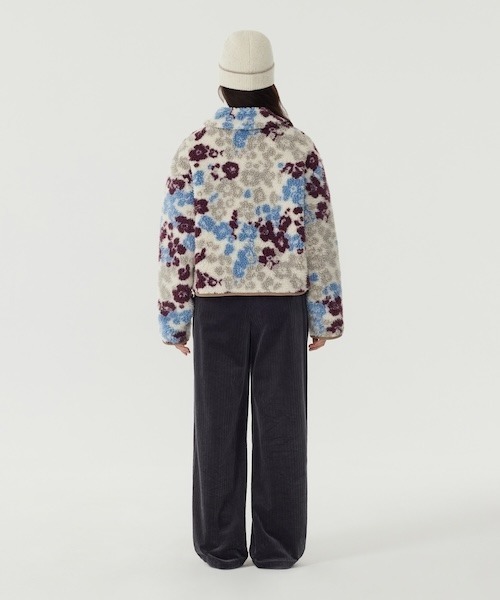 COVERNAT(カバーナット)の「WOMAN CORDUROY PINTUCK PANTS(その他パンツ・レディース・チャコール/ベージュ/アイボリー・MEDIUM/SMALL)」の12枚目の写真
