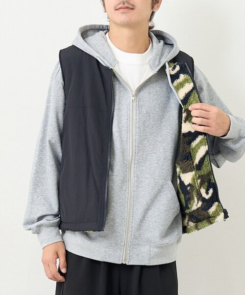 Kastane（カスタネ）の「【一部店舗限定/ユニセックス】BM フリースリバーシブルベスト（その他アウター・メンズ・カーキ/ブラック・FREE）」の2枚目の写真