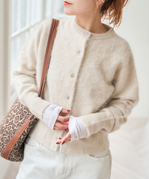 Spick & Span(スピックアンドスパン)の「ファーカシミヤクルーネックカーディガン(カーディガン/ボレロ・レディース・ベージュ/ライトグリーン/ブルー系その他・FREE)」の7枚目の写真