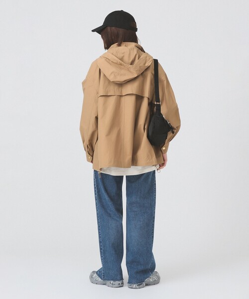 Ray BEAMS（レイビームス）の「2WAY マウンテン パーカー（撥水）（マウンテンパーカー・レディース・ブラック/ホワイト系その他6/カーキ・1/0）」の14枚目の写真