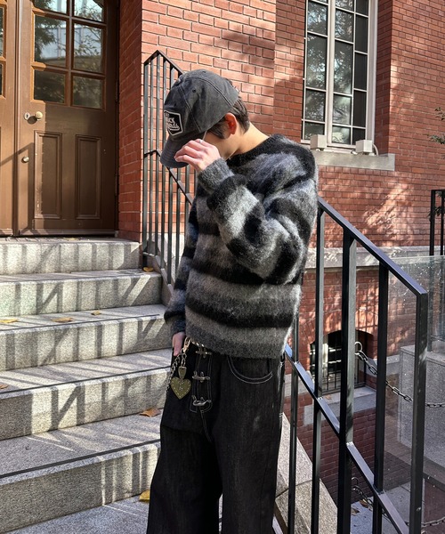 kutir(クティール)の「HENLEY NECK SILVER BUTTON BORDER KNIT/ヘンリーネックシルバーボタンボーダーニット(ニット/セーター・メンズ・ブラック/ボルドー/ブラウン・MEDIUM/LARGE)」の7枚目の写真