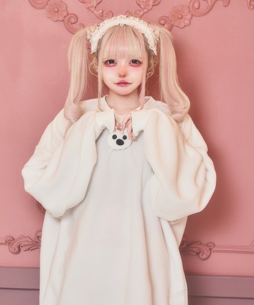 nyanMe(ニャンミー)の「ねこちゃんすうぇっと(スウェット・レディース・ブラック/ホワイト・FREE)」の2枚目の写真