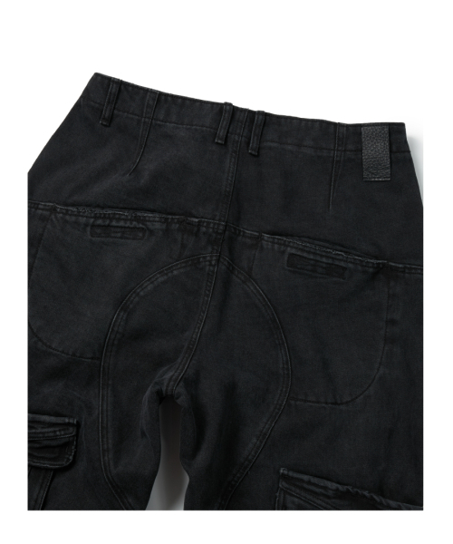 ETCE（イーティーシーイー）の「LAYERED BACK CARGO DENIM PANTS (BLACK)（デニムパンツ・レディース・その他・L/XL/M）」の6枚目の写真