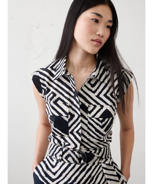 BANANA REPUBLIC FACTORY STORE（バナナリパブリック ファクトリーストア）の「BANANA REPUBLIC FACTORY STORE　　トラプント キャップスリーブ シャツ（シャツ/ブラウス・レディース・ブラック/マルチ・XS/M/S/L）」の2枚目の写真