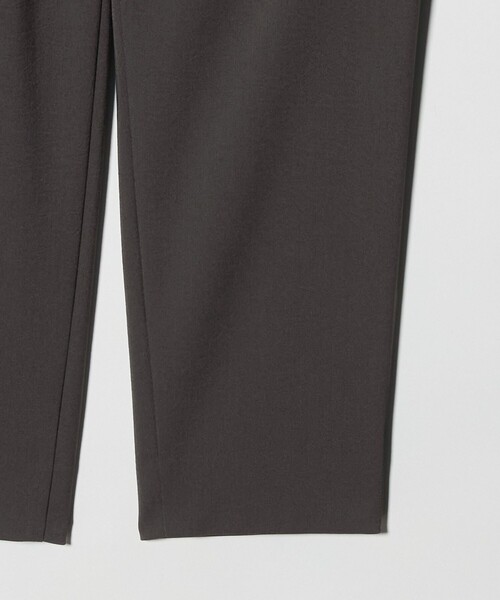 BEAUTY&YOUTH UNITED ARROWS(ビューティーアンドユースユナイテッドアローズ)の「トリクシオン/TRIXION シャンブレー 1P テーパード スラックス NO.5 セットアップ対応 ウォッシャブル(スラックス・メンズ・ベージュ/ダークグレー/ネイビー・S/L/M/XL)」の9枚目の写真