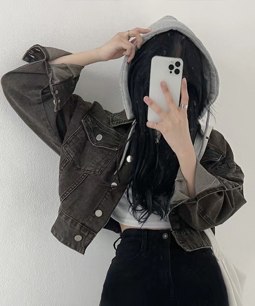 REMUR(レミュール)の「クロップドフード付きデニムジャケット(デニムジャケット・レディース・ブルー/ブラック・FREE)」の2枚目の写真