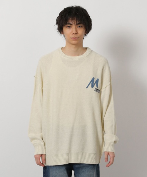 LAKOLE(ラコレ)の「ワッペン刺繍ニットプルオーバー / 650225(ニット/セーター・メンズ・チャコール/ホワイト/ピンク・LARGE/MEDIUM)」の4枚目の写真